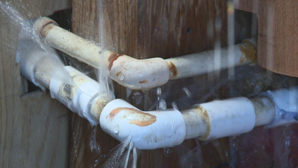 pipe frozen